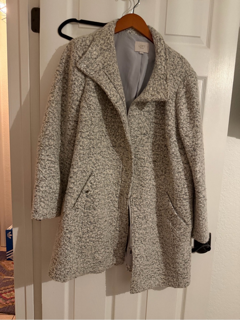 LOFT plus funnel neck Bouclé wool Pea Coat in Light Gray